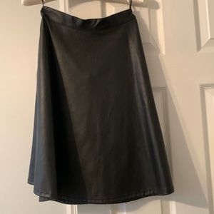 Faux leather circle skirt with pockets, small
